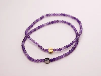CrystalScents – Amethyst Armband für Eleganz und Leichtigkeit