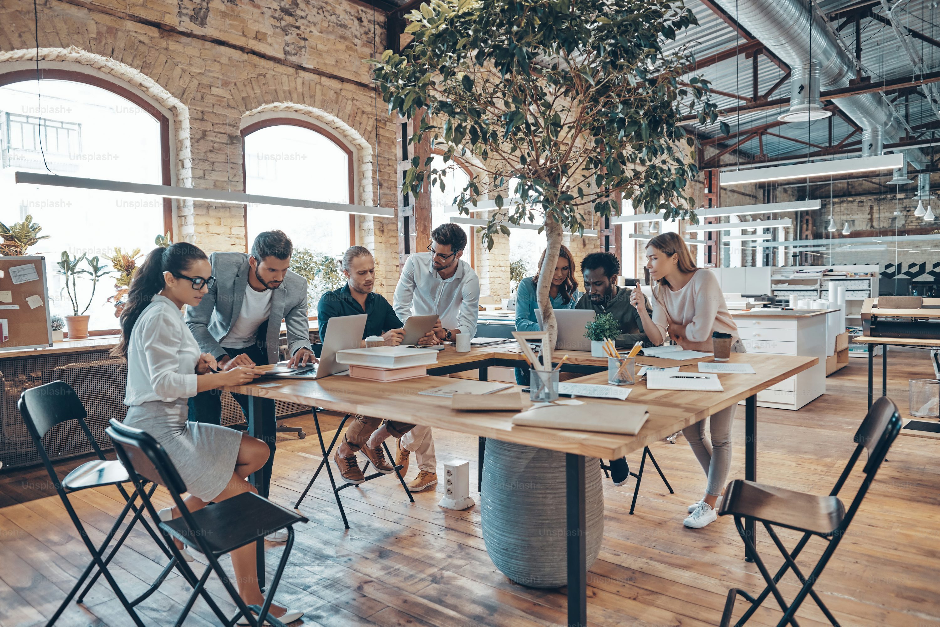 Headhunter vs. klassische Personalvermittlung: Wo liegt der Unterschied?
