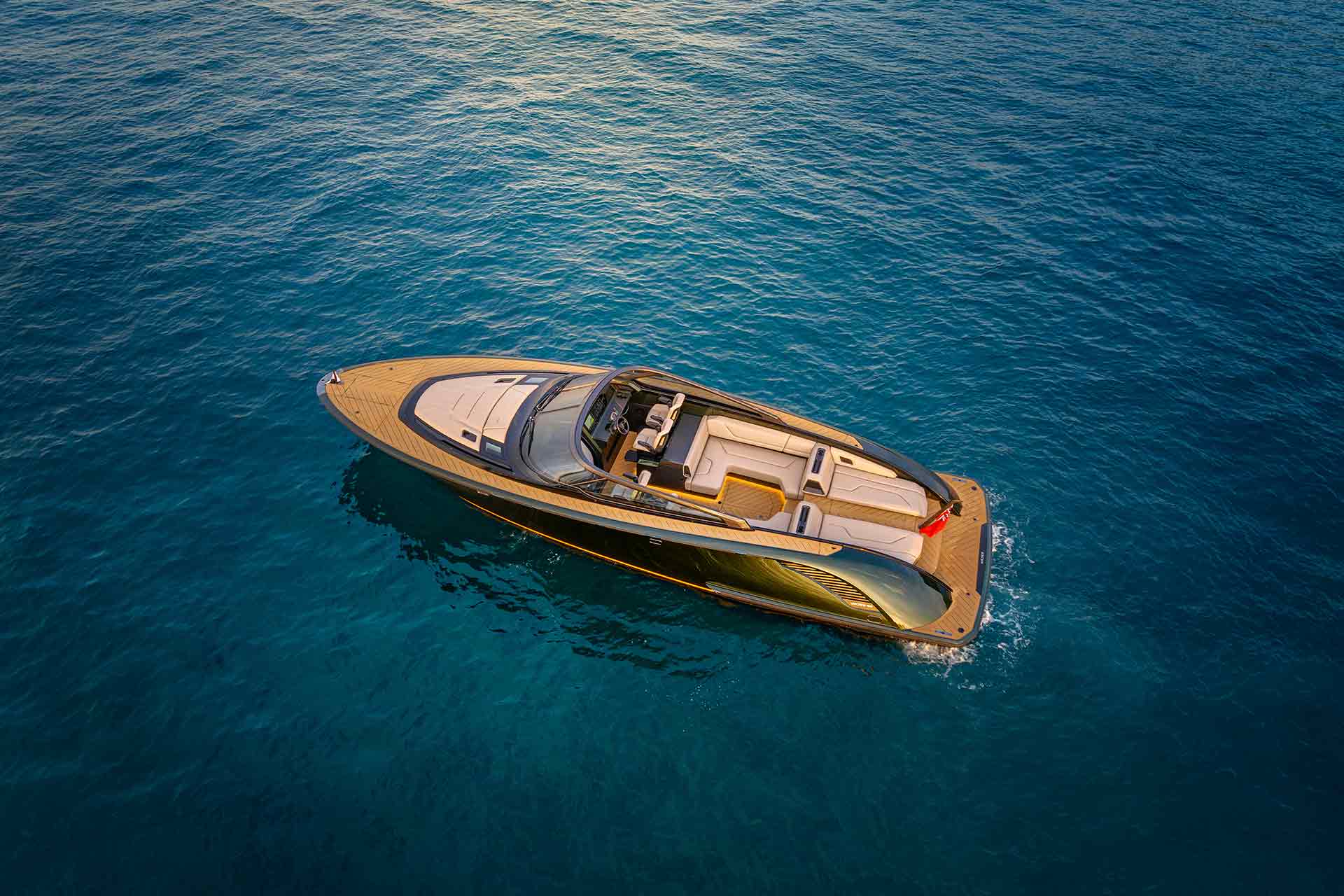 Das griechische Inselparadies erleben mit Yachtcharter in Griechenland